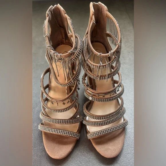 Jessica Simpson Strappy Platform Sandals with Chains… - Picture 4 of 9